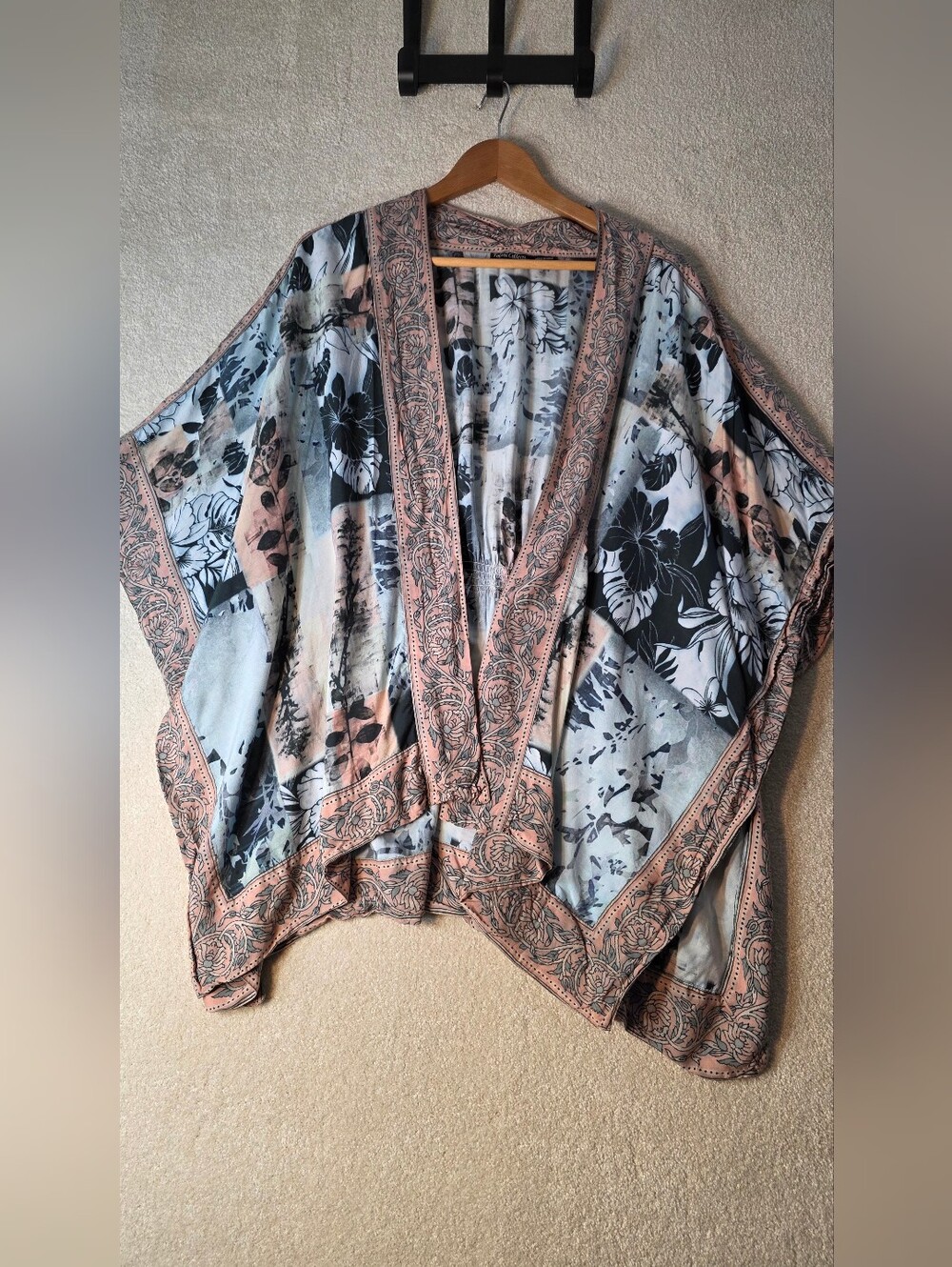 Tolani Collection Raelyn Black Floral Open Front Oversized Kimono Boho Size L